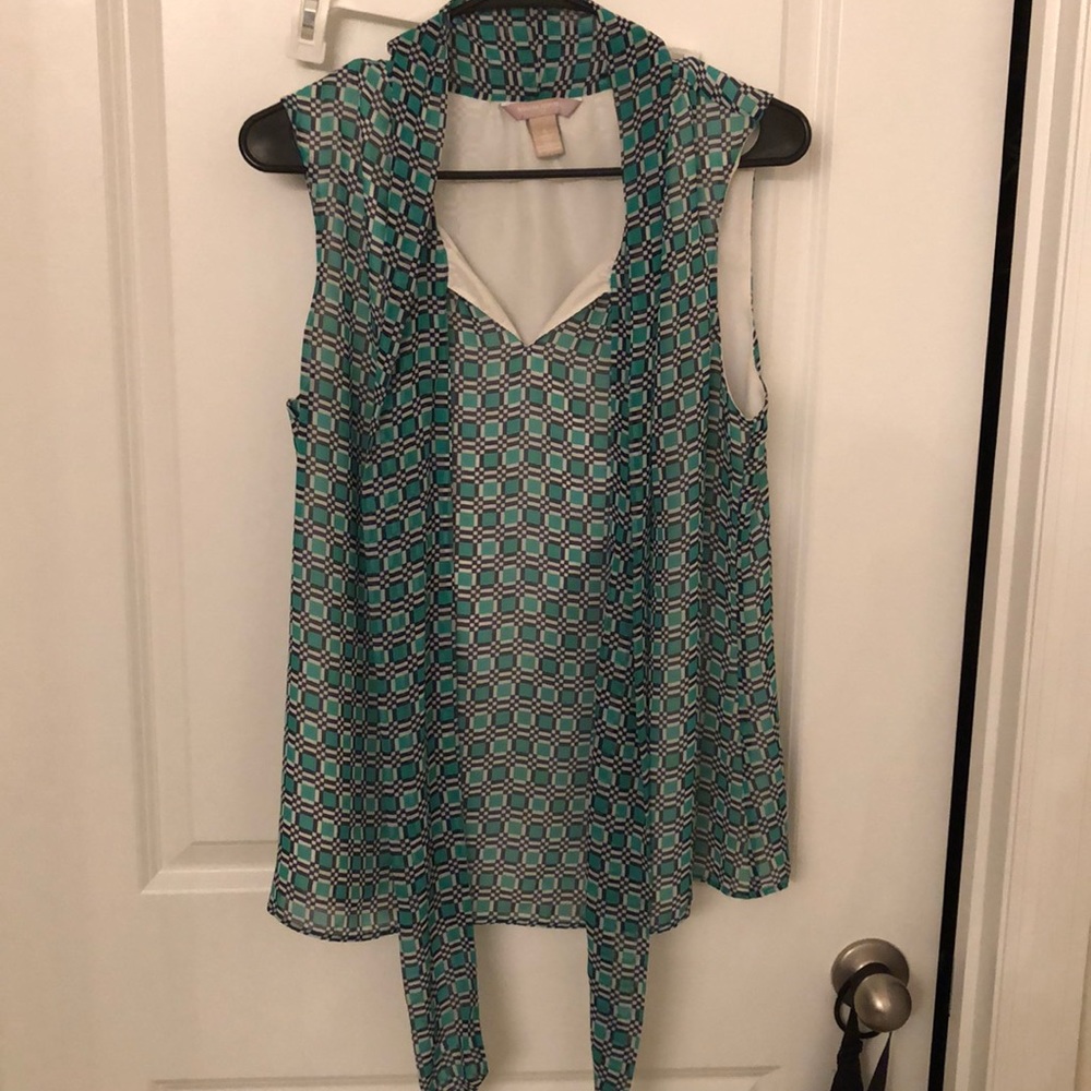 Banana Republic sleeveless dress shirt